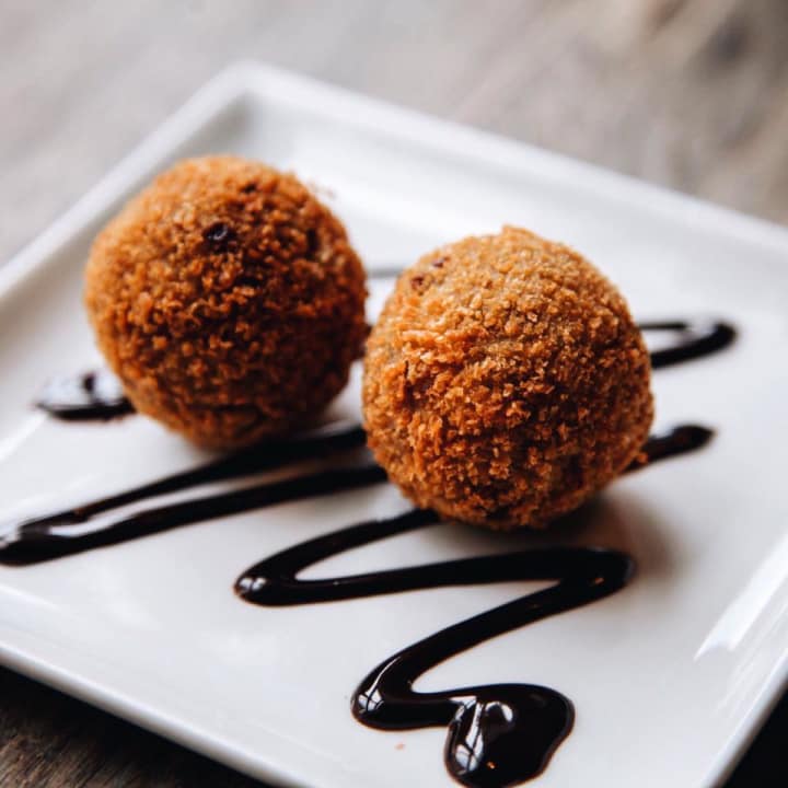 Sushi Shop | 33 Heritage Meadows Way SE, Calgary, AB T2H 3B8, Canada | Phone: (403) 460-2577