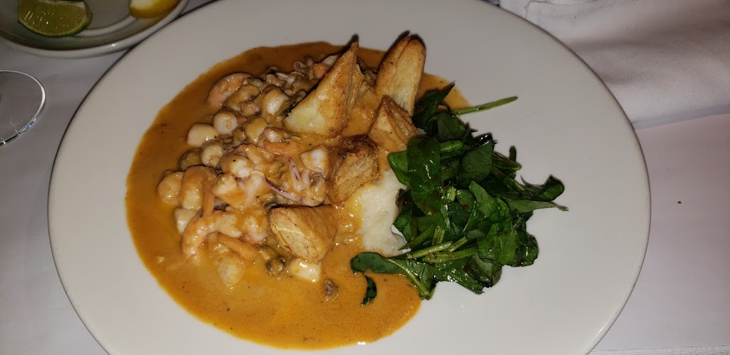 Restaurant LIntimiste | 35 Avenue Bégin, Lévis, QC G6V 4B8, Canada | Phone: (418) 838-2711