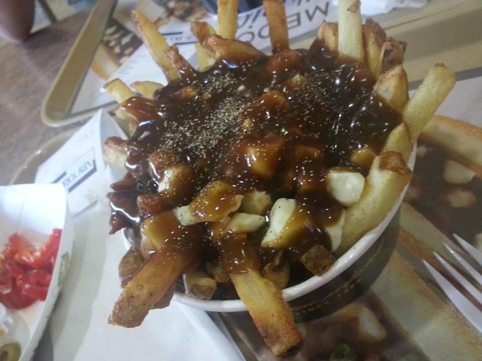 New York Fries - Sevenoaks | 32900 S Fraser Way Unit 409, Abbotsford, BC V2S 5A1, Canada | Phone: (604) 557-0450