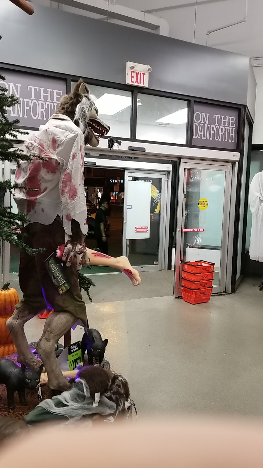 Spirit Halloween | 821 Rye St, Peterborough, ON K9J 6X1, Canada | Phone: (866) 586-0155