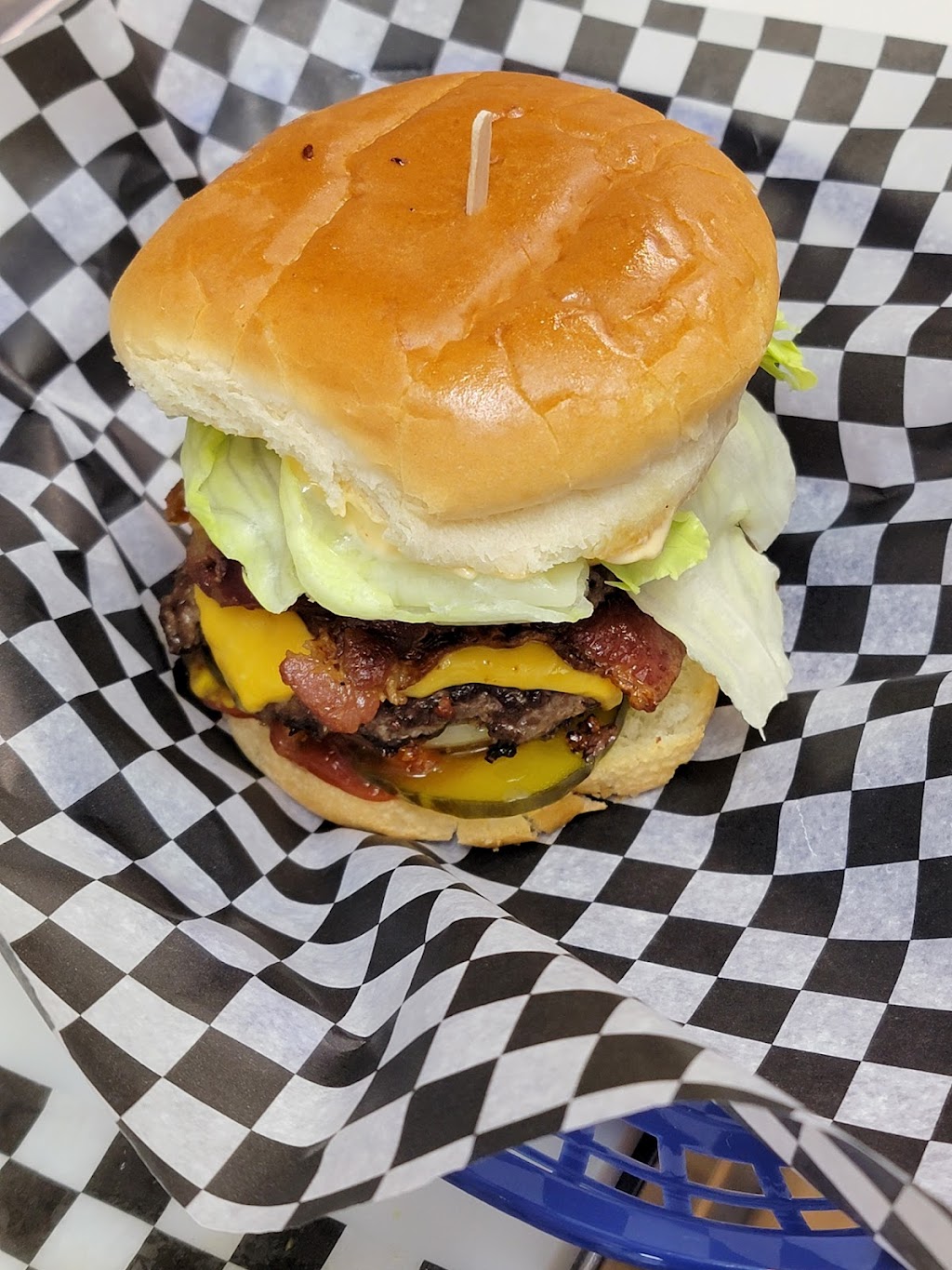 Cantine BB-LOO | 349 Rue Jacques-Cartier S, Saint-Jean-sur-Richelieu, QC J3B 4K1, Canada | Phone: (438) 827-6674