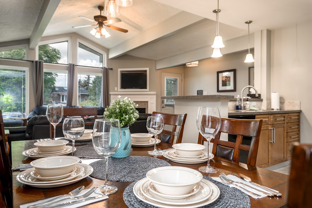 D@HOME Vacation Rental By Heritage Park/Glenmore Reservoir | 39 Hooke Rd, Calgary, AB T2V 3K6, Canada | Phone: (403) 970-2234