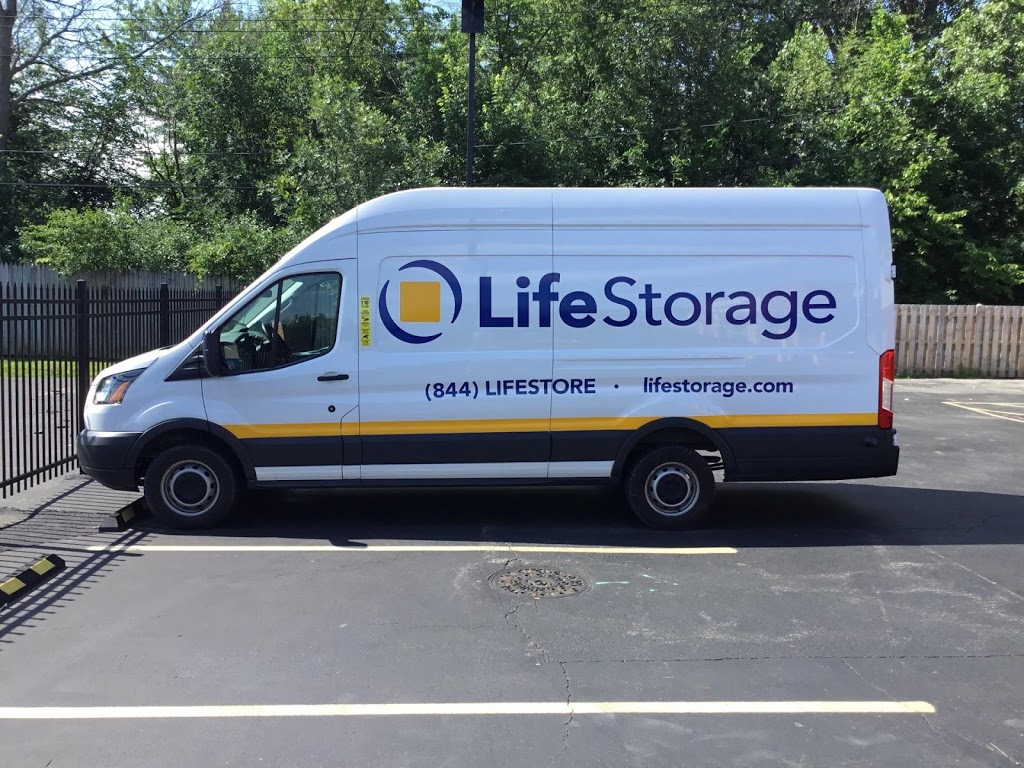 Life Storage | 400 Kenmore Ave, Kenmore, NY 14223, USA | Phone: (716) 389-1343