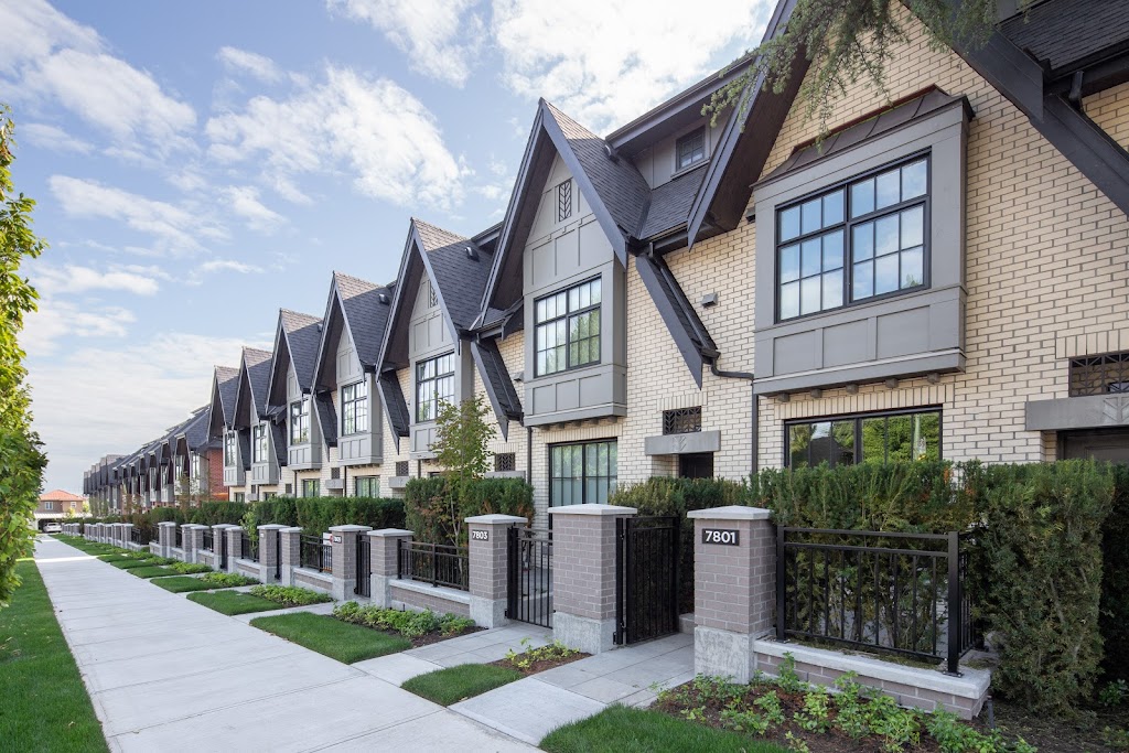 Oak + Park by Alabaster Homes | 1018 Park Dr, Vancouver, BC V6P 0H9, Canada | Phone: (604) 558-5848