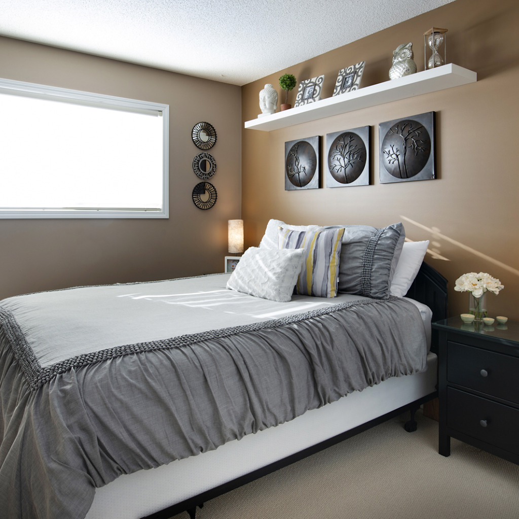 Short Term Home Rental Edmonton Alberta | 9061 Scott Crescent NW, Edmonton, AB T6R 0E8, Canada | Phone: (780) 868-5603
