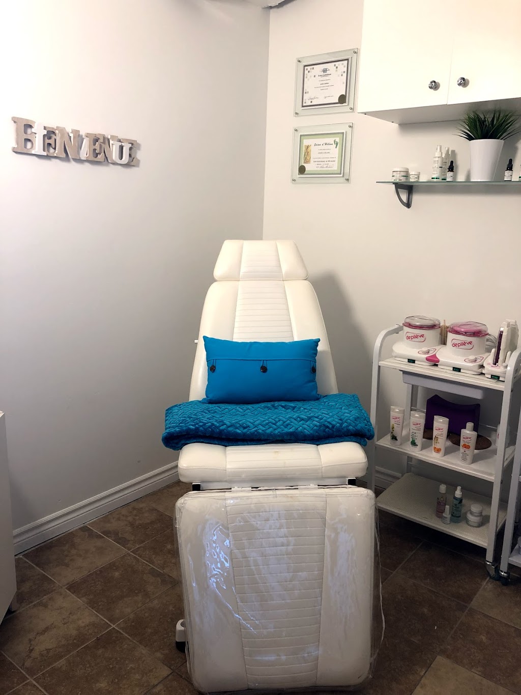 Soin de pied en beauté | 300 Rue Valmont Local 202, Repentigny, QC J5Y 3X6, Canada | Phone: (514) 583-6468