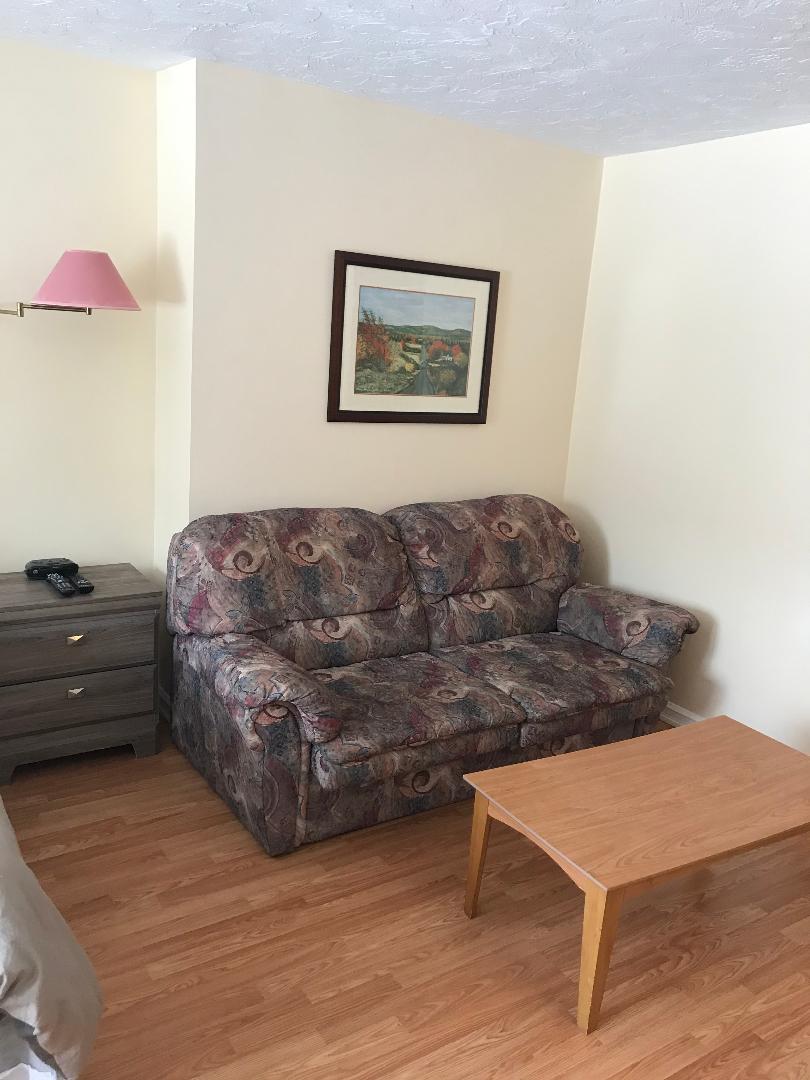 Atlantic Motel | 8 Brown Rd, Berry Mills, NB E1G 3Z3, Canada | Phone: (506) 387-7448
