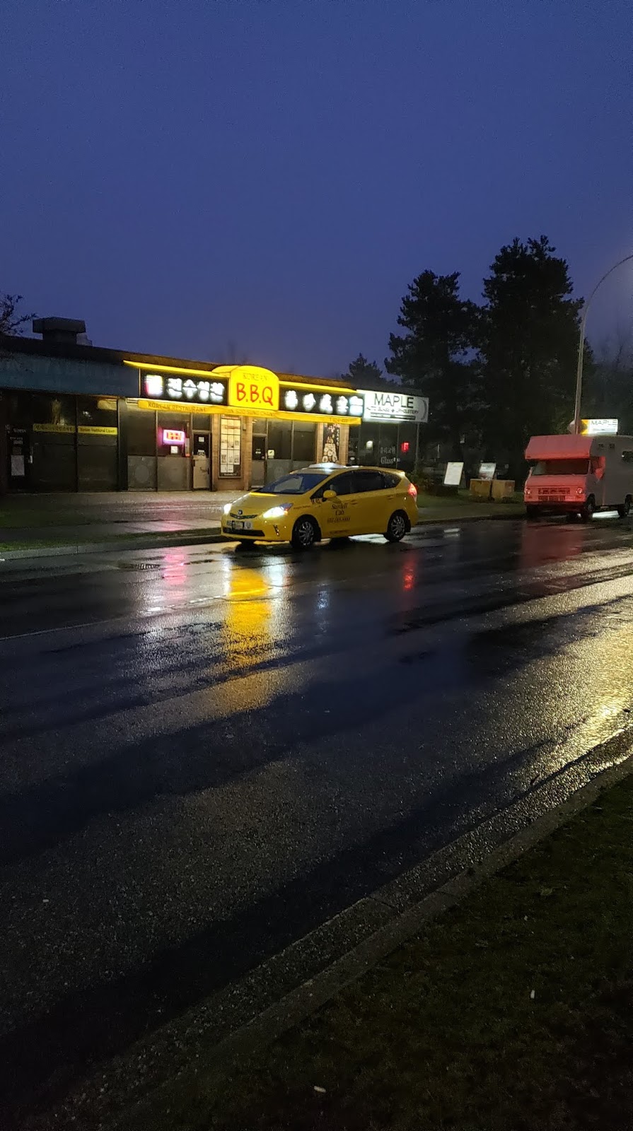 Surdell Kennedy Taxi Ltd. | 12815 85 Ave #209, Surrey, BC V3W 0K8, Canada | Phone: (604) 588-8888