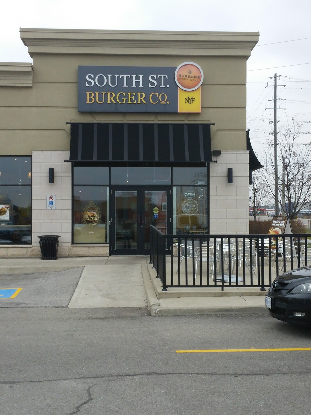 South St. Burger | 738 Burloak Dr, Burlington, ON L7L 0B1, Canada | Phone: (905) 637-5409