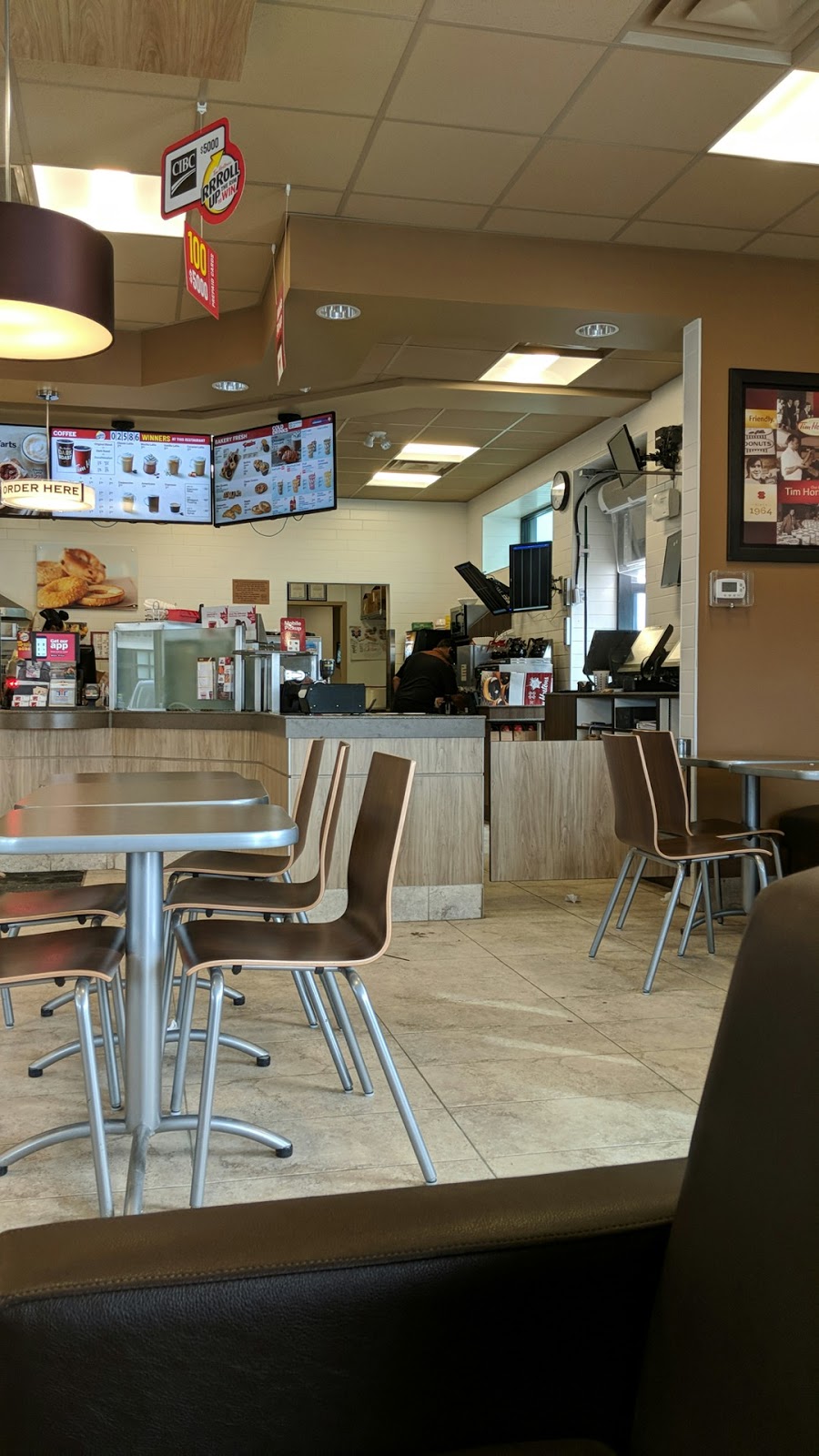 Tim Hortons | 200-350 North Town Road, Winnipeg, MB R3Y 0Y4, Canada | Phone: (204) 269-3941