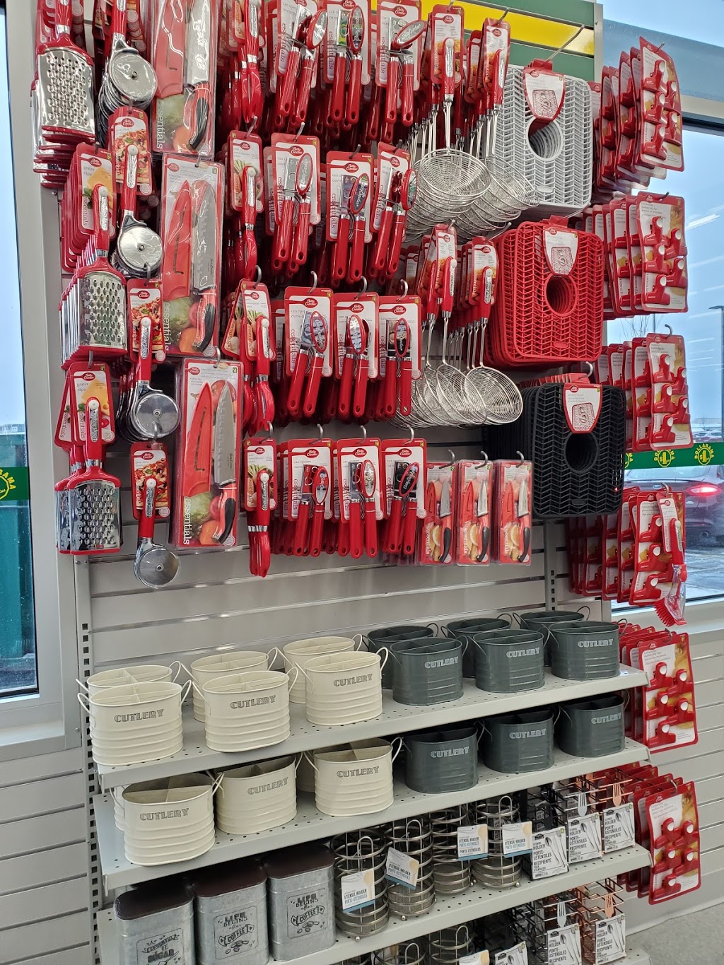 Dollarama | 3715 Chuka Blvd Acre 21, Regina, SK S4V 3P7, Canada | Phone: (306) 569-7859