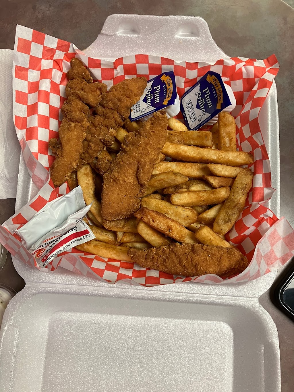 Andys Legendary Pizza Plattsville | 43 Albert St W, Plattsville, ON N0J 1S0, Canada | Phone: (226) 288-2525