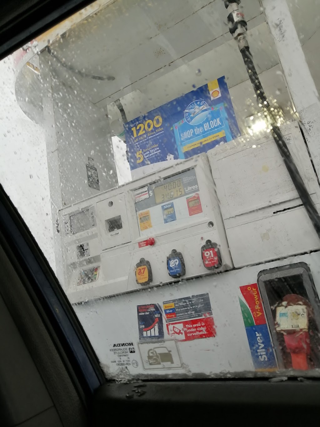 Shell | 55 Northfield Dr W, Waterloo, ON N2L 4E6, Canada | Phone: (519) 888-7695