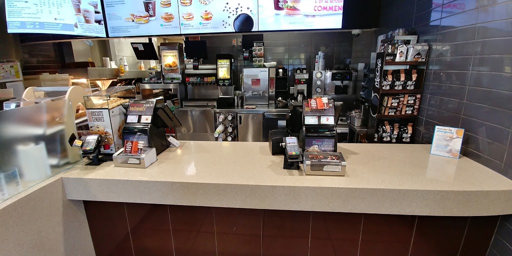 McDonalds | 848 Boulevard de lAnge Gardien N, LAssomption, QC J5W 4M9, Canada | Phone: (450) 589-0229