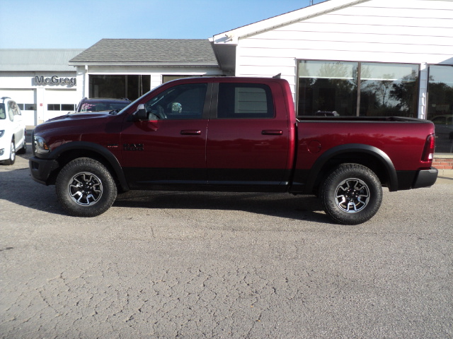 MCGREGOR CHRYSLER LTD. | 3208 Petrolia Line, Petrolia, ON N0N 1R0, Canada | Phone: (519) 882-1780