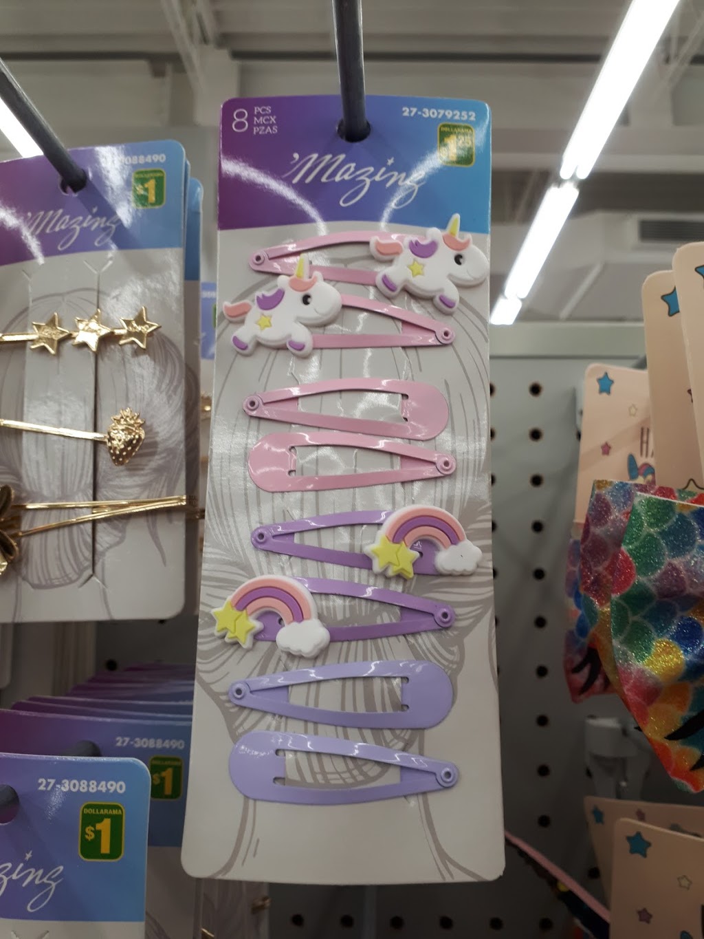 Dollarama | Mountain Plaza Mall, 661 Upper James St, Hamilton, ON L9C 5R8, Canada | Phone: (905) 383-1804