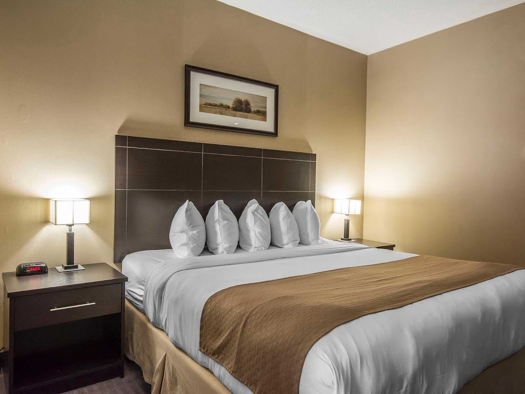 Quality Inn & Suites | 1 Boulevard Arthabaska Est, Victoriaville, QC G6T 0S4, Canada | Phone: (819) 330-8888
