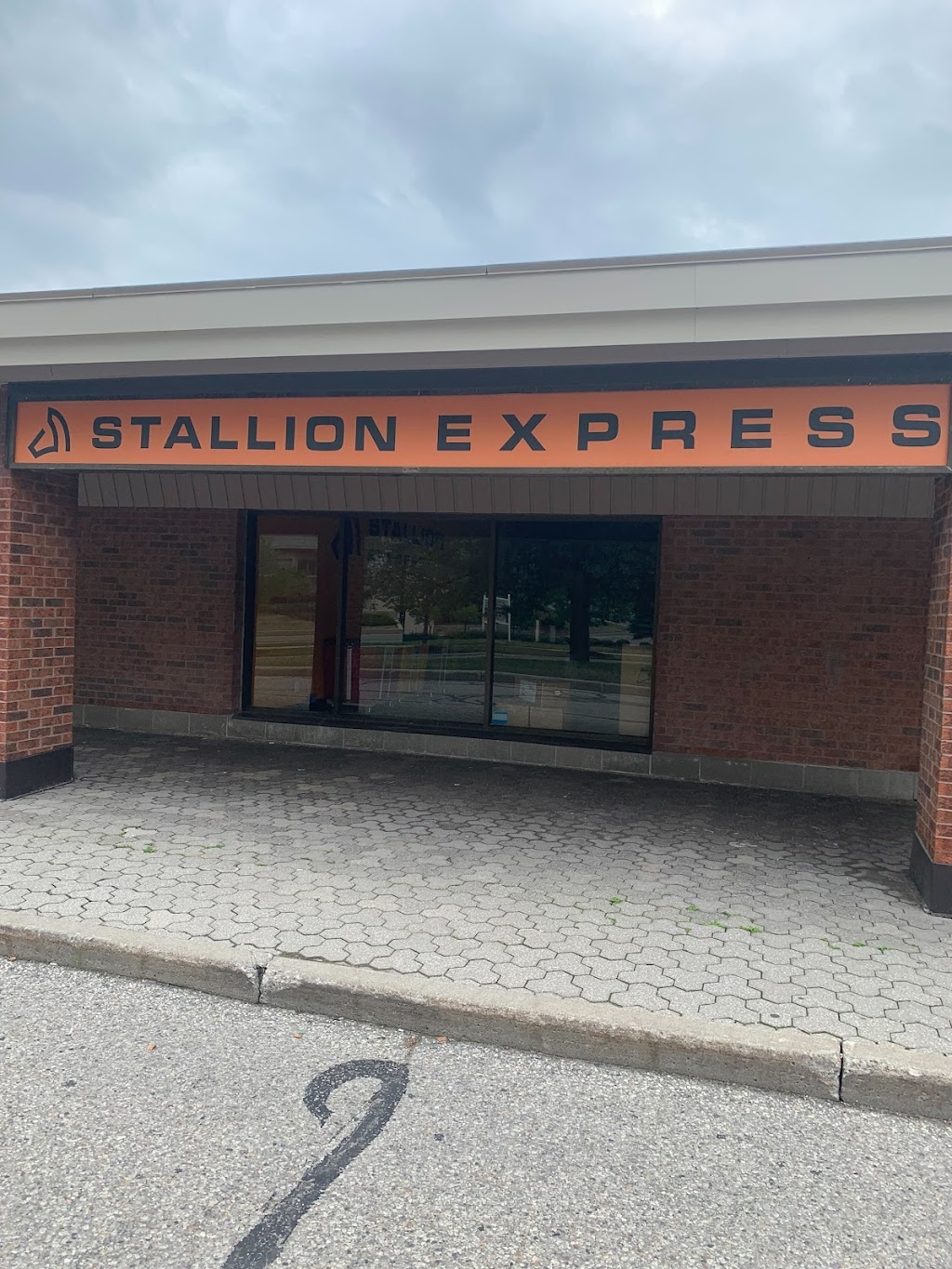 Stallion Express | 153 Country Hill Dr Unit 5, Kitchener, ON N2E 2G7, Canada | Phone: (877) 863-7447