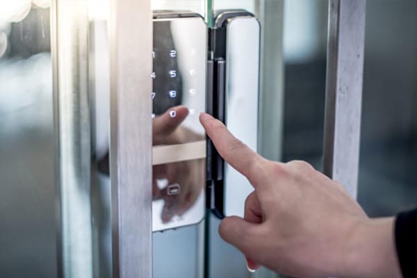 JL Security - Commercial Locksmith Calgary | 212 Pinemill Rd NE, Calgary, AB T1Y 2E2, Canada | Phone: (403) 671-6091