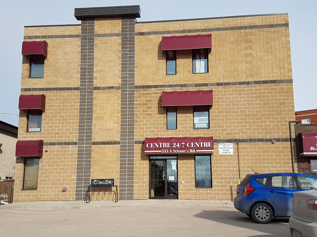 Edge Skills Centre Inc | 533 St Annes Rd, Winnipeg, MB R2M 3E8, Canada | Phone: (204) 254-1618