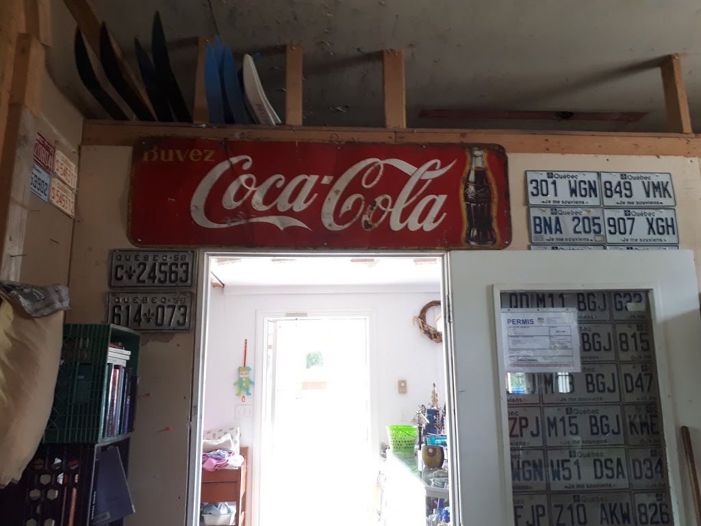 La Brocante Du Nord | 1 Rue Florimont, Montpellier, QC J0V 1M0, Canada | Phone: (819) 981-1075
