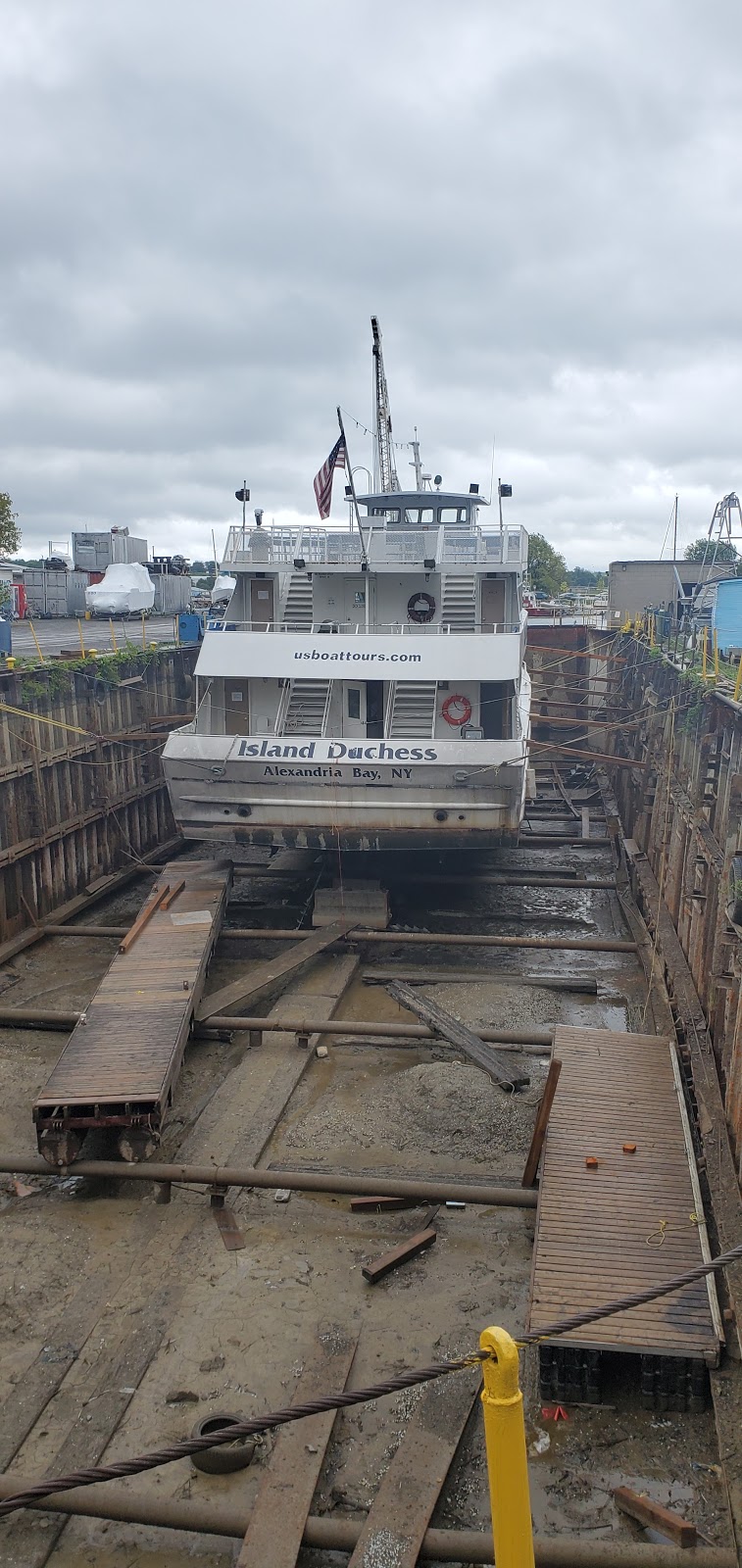 MetalCraft Marine Incorporated | 347 Wellington St, Kingston, ON K7K 6N7, Canada | Phone: (613) 542-1810