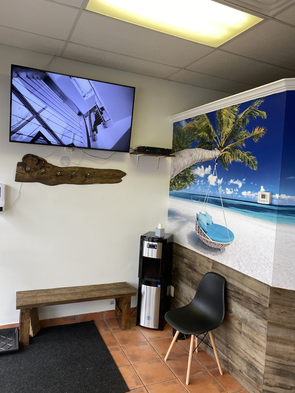 Bronzage les îles turquoises | 253 Rue Saint-Antoine-Nord, Lavaltrie, QC J5T 2G8, Canada | Phone: (450) 935-1444