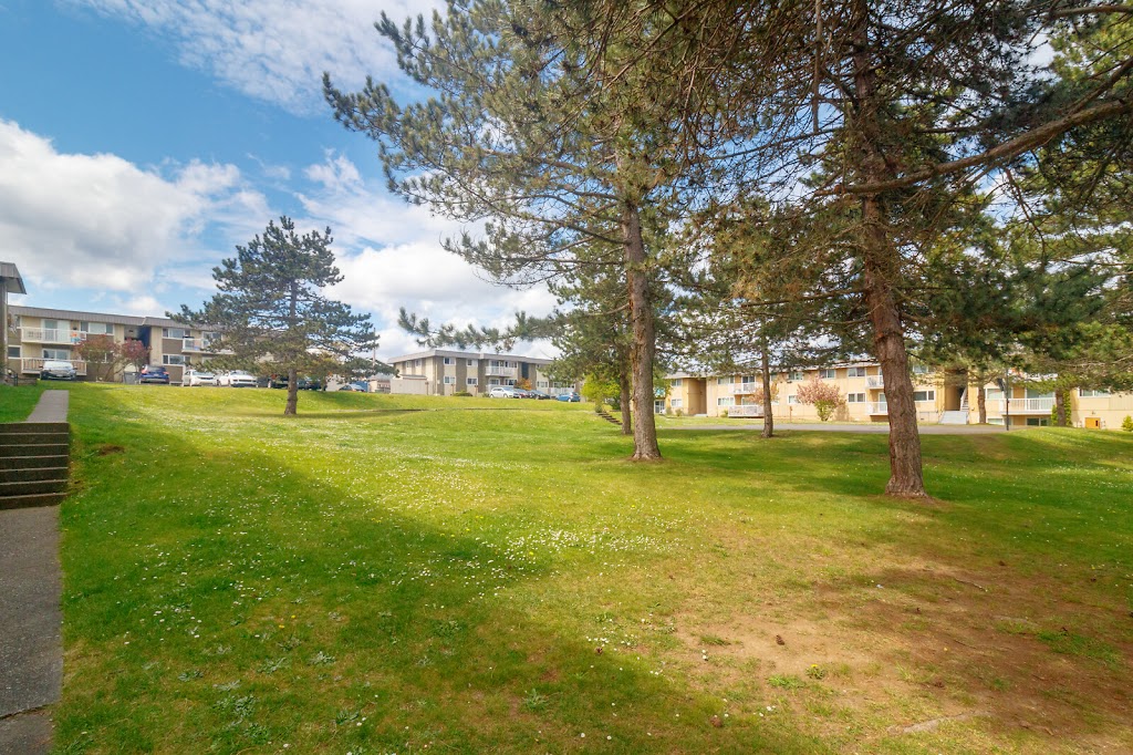 Bowen Estates Apartments | 155 Wakesiah Ave #149, Nanaimo, BC V9R 3K1, Canada | Phone: (250) 508-7673