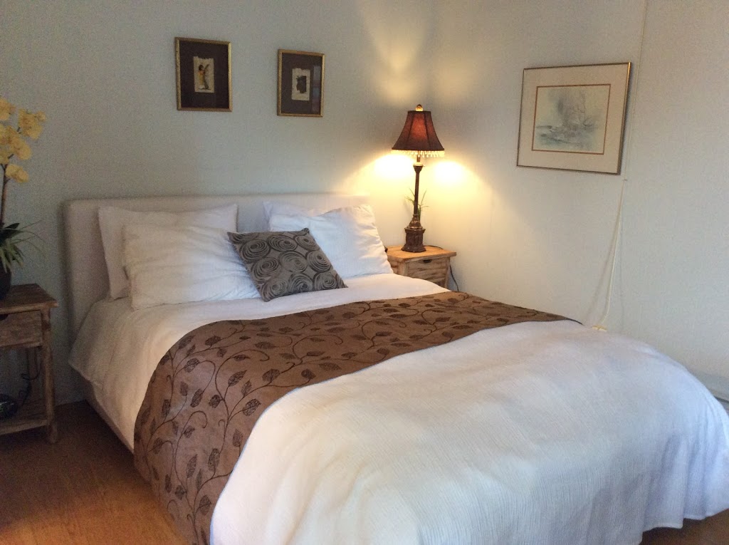 Hotel Sorel - St Lawrence River | 3330 Rte Marie-Victorin, Sorel-Tracy, QC J3R 1N9, Canada | Phone: (450) 742-4565