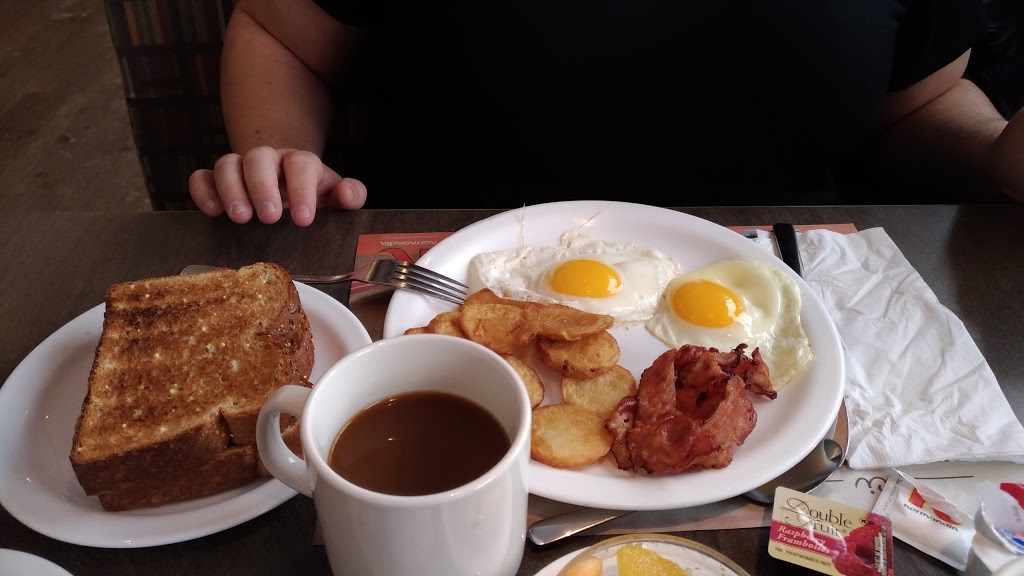 Restaurant Normandin | 139 2e Rang, Deschambault, QC G0A 1S0, Canada | Phone: (418) 286-6733