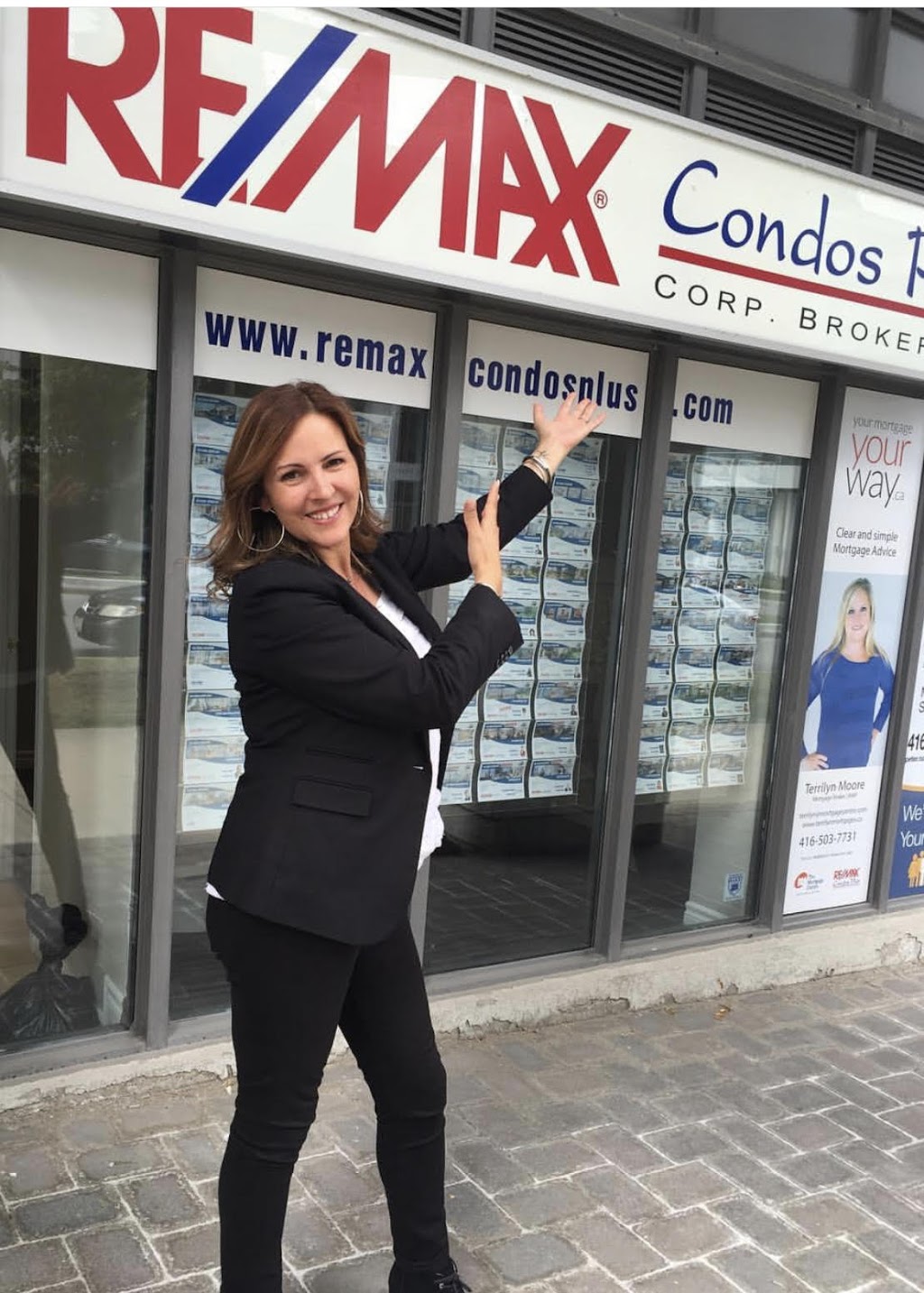 Carla Fernandes | 2121 Lake Shore Blvd W #1, Etobicoke, ON M8V 4E9, Canada | Phone: (416) 939-3915