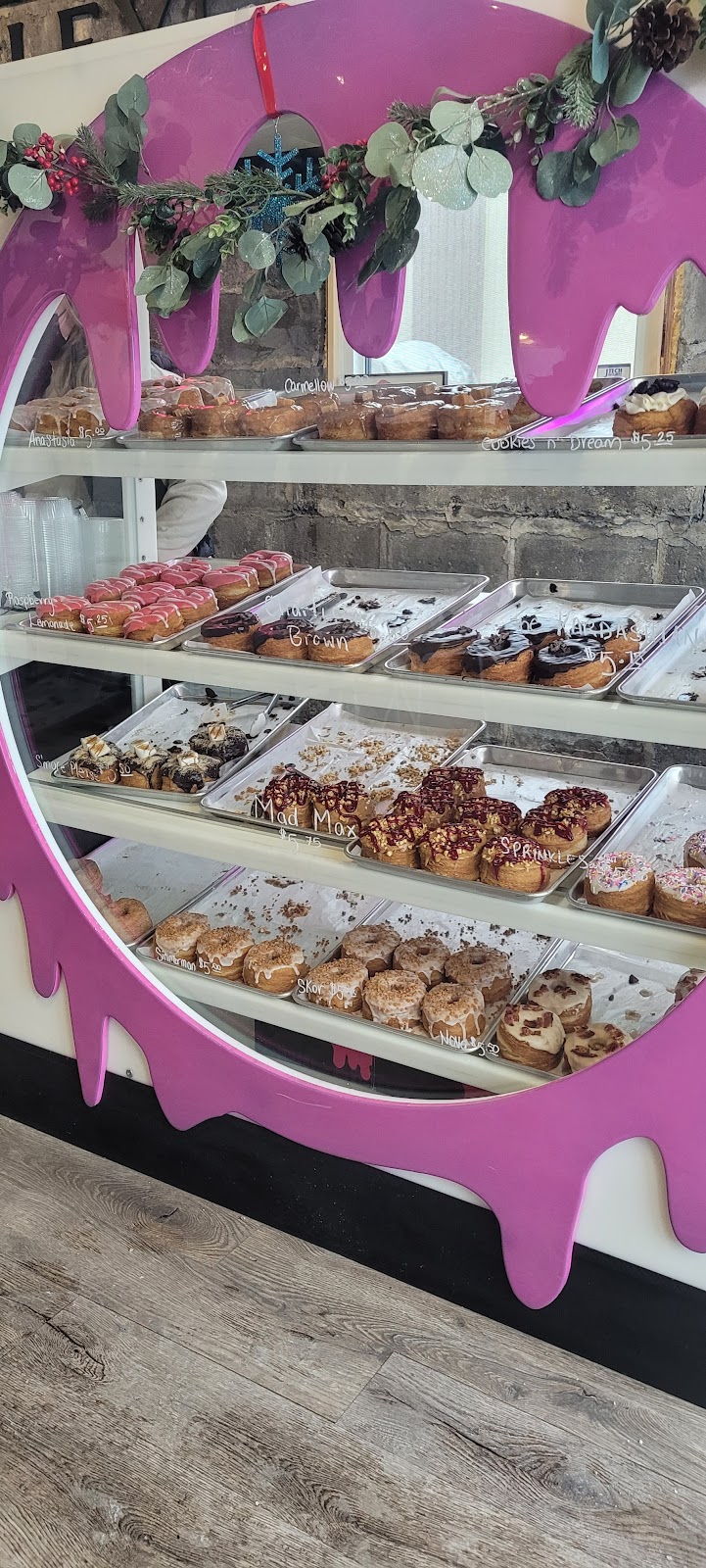 Holey Confections | 3500 Fallowfield Rd Unit 6, Ottawa, ON K2J 4B3, Canada | Phone: (613) 825-8888