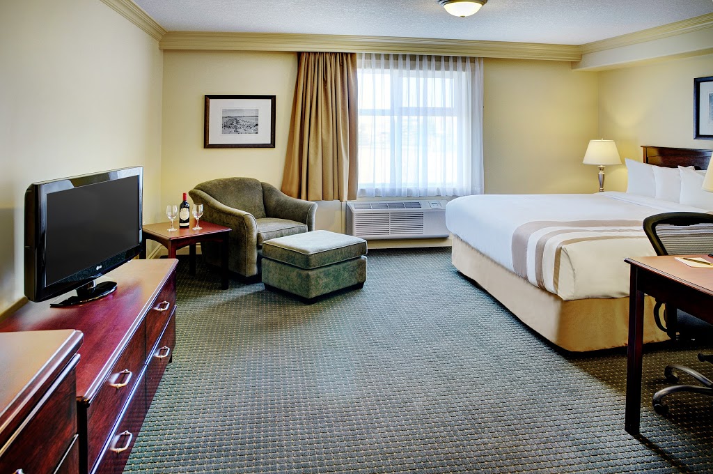 Chateau Nova Kingsway | 159 Airport Rd NW, Edmonton, AB T5G 0W6, Canada | Phone: (780) 424-6682