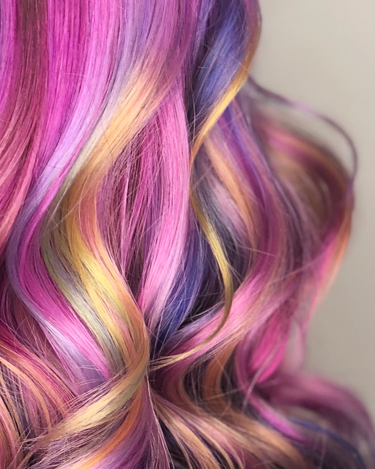 Serina Styles Studio and Salon | 507 Lakeshore Rd E, Mississauga, ON L5G 1H9, Canada | Phone: (647) 979-1307