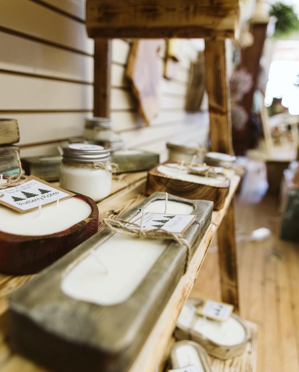 Reclaimed Garden Co. | 2095 Nathaway Dr, Youngs Point, ON K0L 3G0, Canada | Phone: (705) 875-6261
