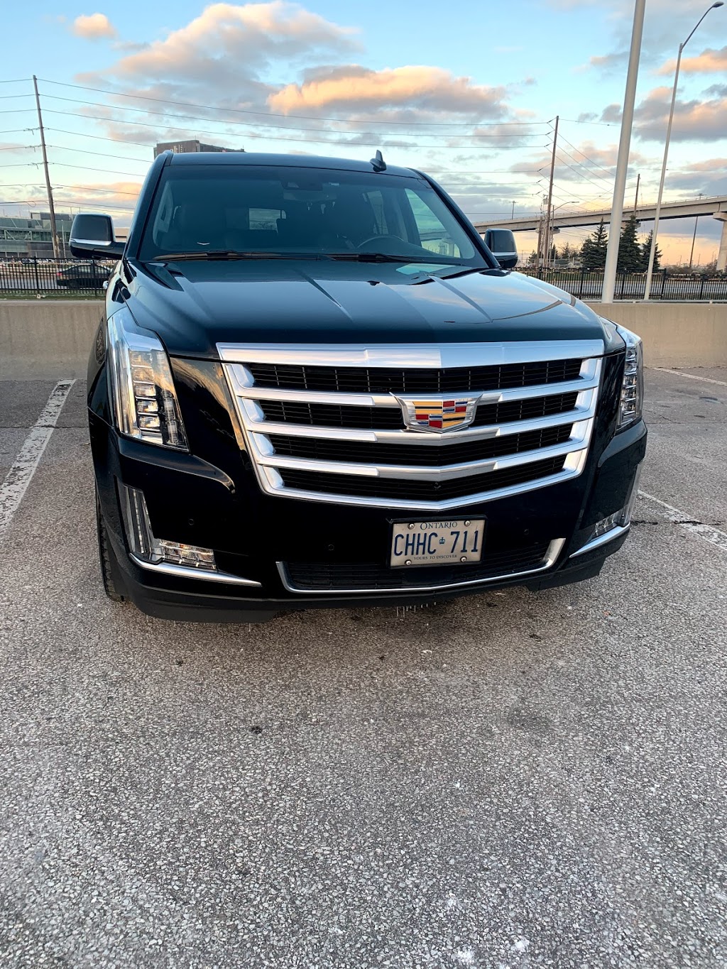 Milton Airport Limo Service /Pearson Airport Limo Service | 298 Gillett point, Milton, ON L9E 1C6, Canada | Phone: (647) 386-3868