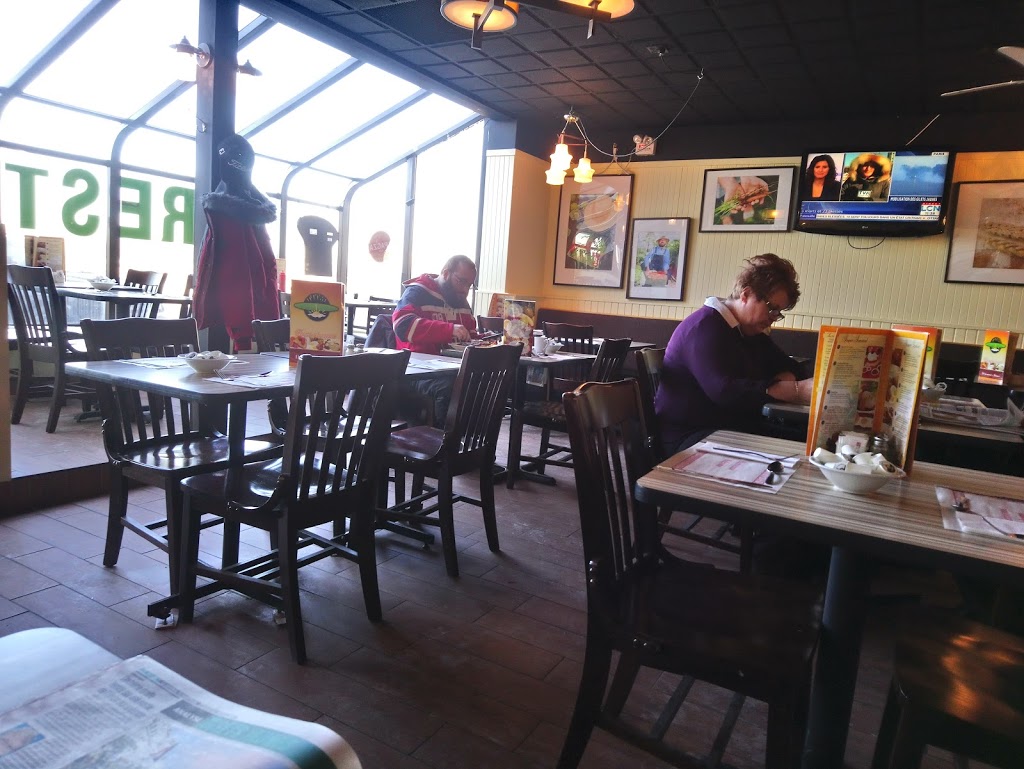 Hotel LExpress | 2800 Boulevard Marie-Victorin, Longueuil, QC J4G 1P5, Canada | Phone: (450) 677-8911