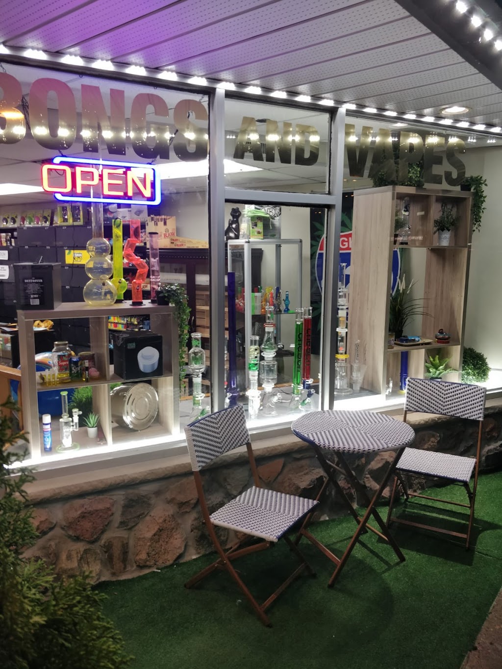 GREEZYS | 13130 Yonge St #6, Richmond Hill, ON L4E 1A3, Canada | Phone: (289) 234-3836