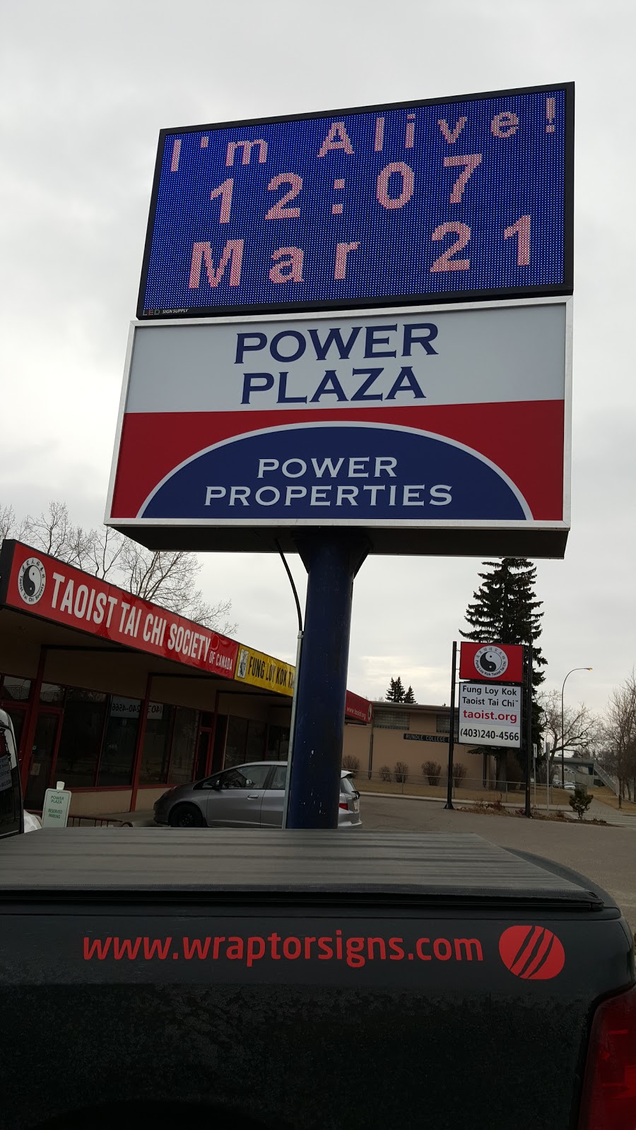 Wraptor Signs & Graphics | 11769 40 St SE #113, Calgary, AB T2Z 4M8, Canada | Phone: (587) 350-5922