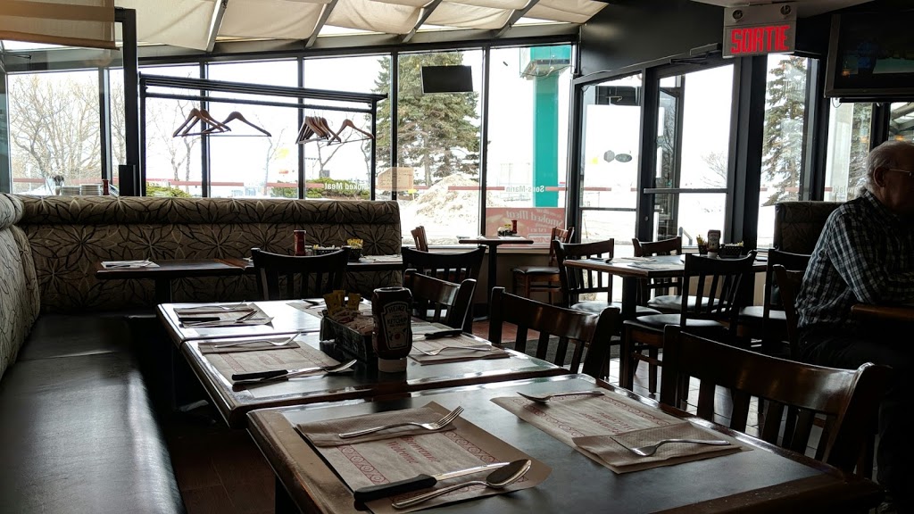 Diane Deli & Grill Restaurant | 10941 Rue Notre-Dame Est, Montréal-Est, QC H1B 2V1, Canada | Phone: (514) 645-5555