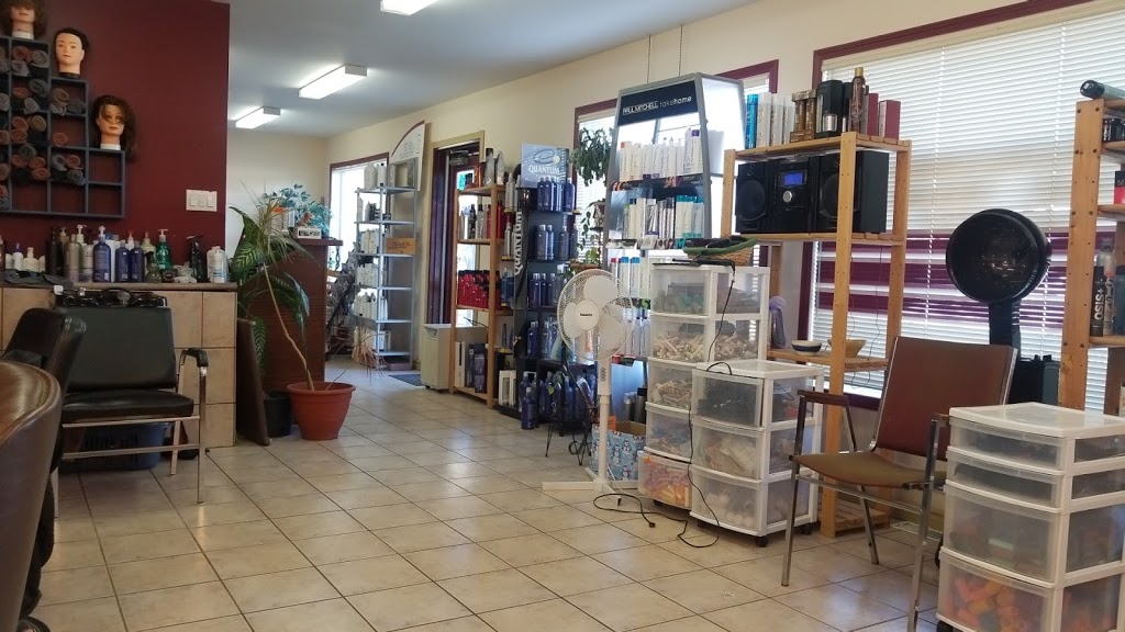 Beachcomber | 84 6 Ave, Gimli, MB R0C 1B0, Canada | Phone: (204) 642-4247
