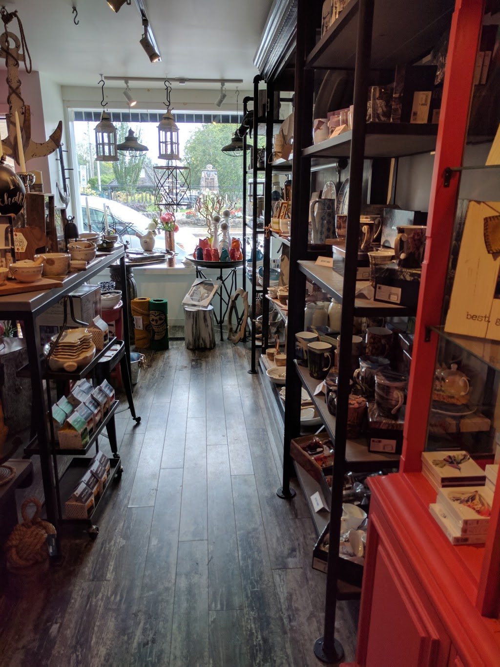 Up River Trading Co | 106 Bobcaygeon Rd, Minden, ON K0M 2A1, Canada | Phone: (705) 286-1015