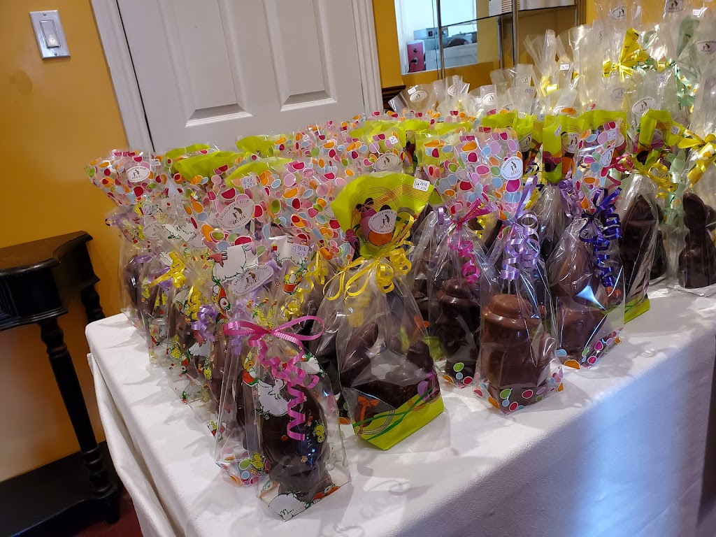 Chocolaterie Belge Muriel | 8 Rue Principale N, Sutton, QC J0E 2K0, Canada | Phone: (450) 538-0139
