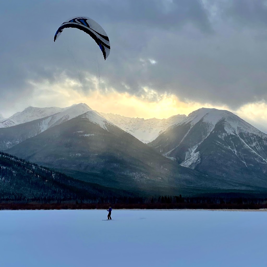 Kite Alberta | 1451 A Palliser Trail #406, Canmore, AB T3H 5K7, Canada | Phone: (403) 437-0995