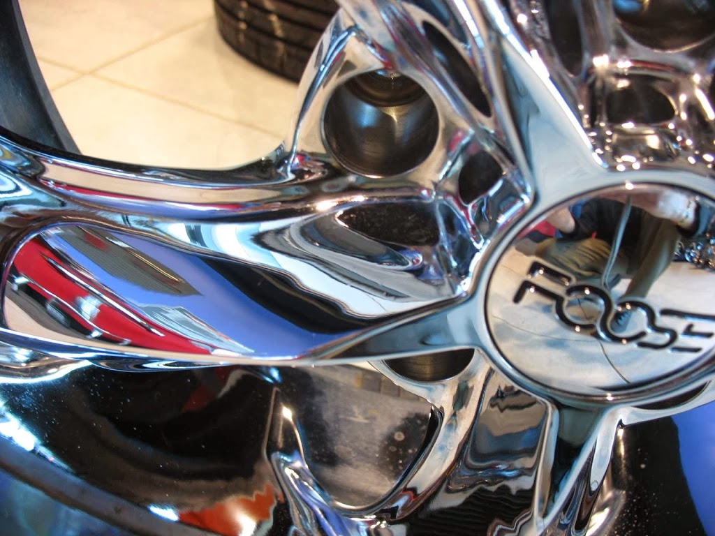 Revolution Wheel & Tire | 215 Mapleview Dr E, Barrie, ON L4N 9H3, Canada | Phone: (705) 719-4500