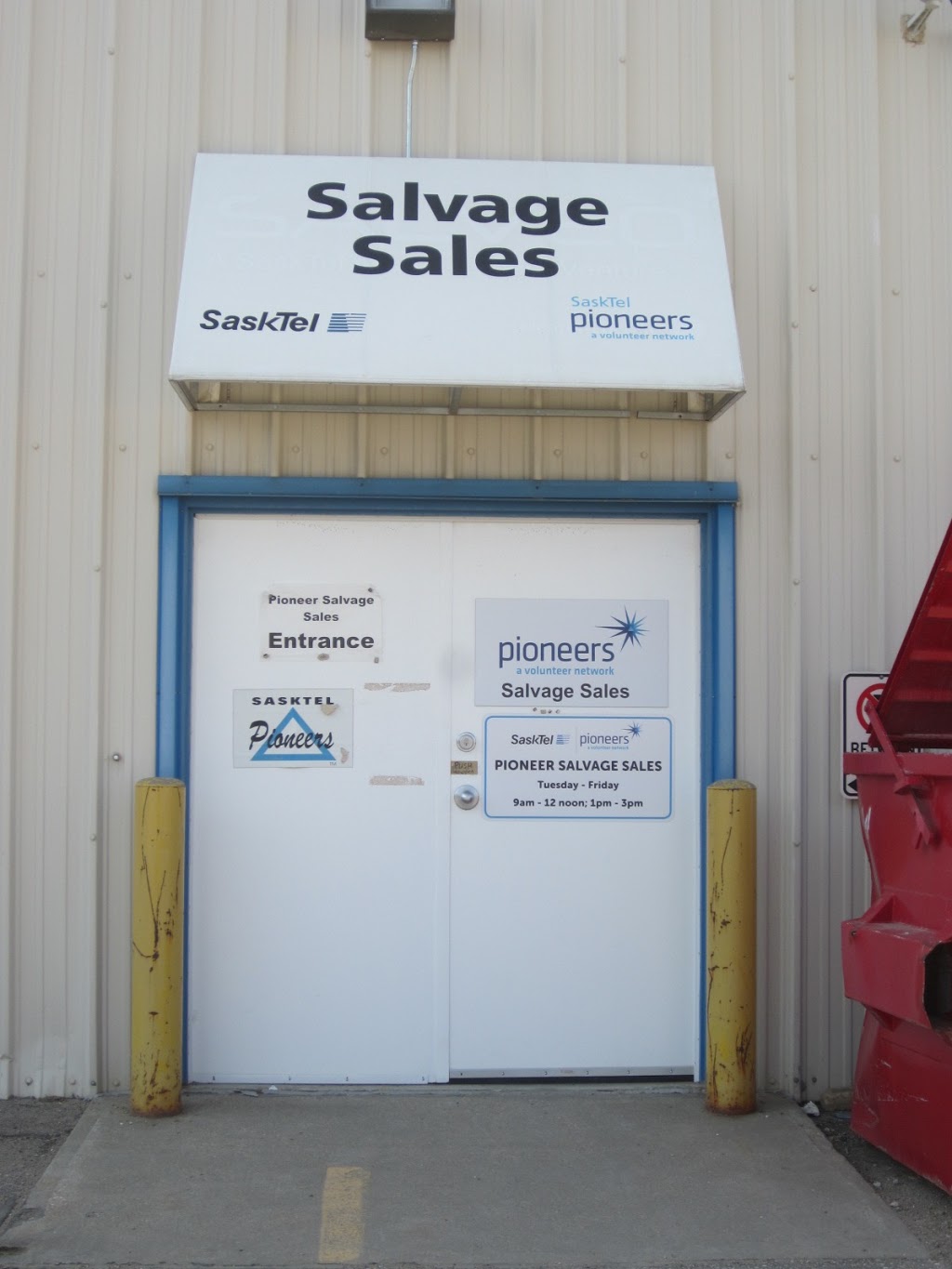 Pioneer Salvage Sales | store | 2106 1 Ave, Regina, SK S4R 8G6, Canada | 3067773431 OR +1 306-777-3431