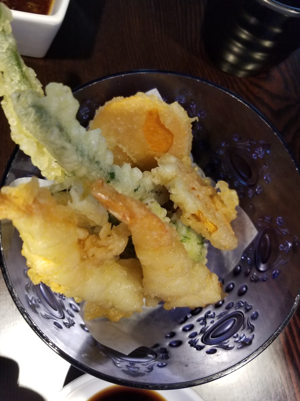 Sushi Coen | 1306 Burrard St, Vancouver, BC V6Z 2B7, Canada | Phone: (778) 379-1523