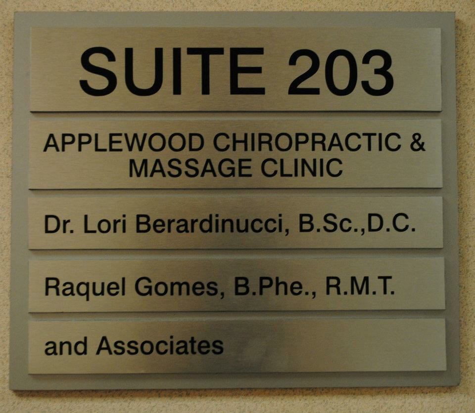 Applewood Chiropractic & Massage Clinic | 1077 N Service Rd #203, Mississauga, ON L4Y 1A6, Canada | Phone: (905) 803-8838