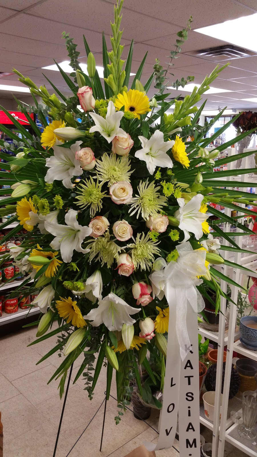 Maillardville Market 152 | 952 Brunette Ave, Coquitlam, BC V3K 1C9, Canada | Phone: (604) 522-3030