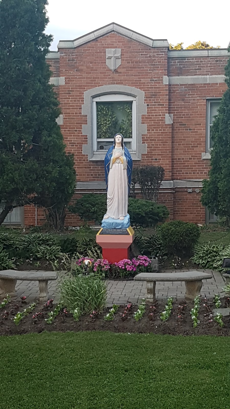 Our Lady of the Assumption Parish | 2565 Bathurst St, Toronto, ON M6B 2Z3, Canada | Phone: (416) 787-4547